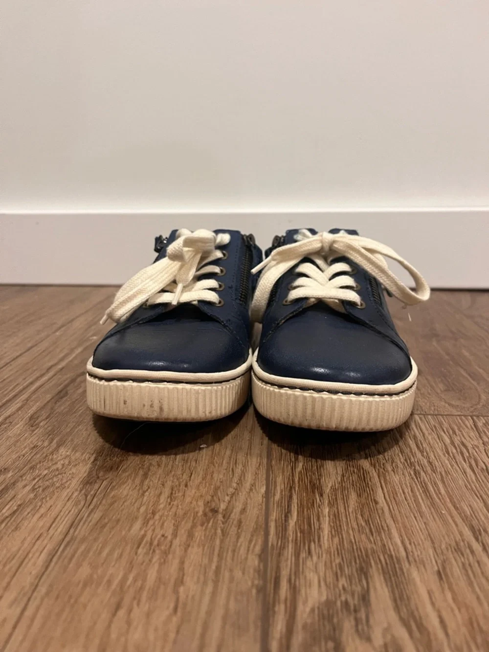 Born Paloma Leather Sneaker